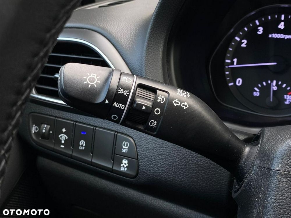 Hyundai i30 1.5 DPI Modern - 18