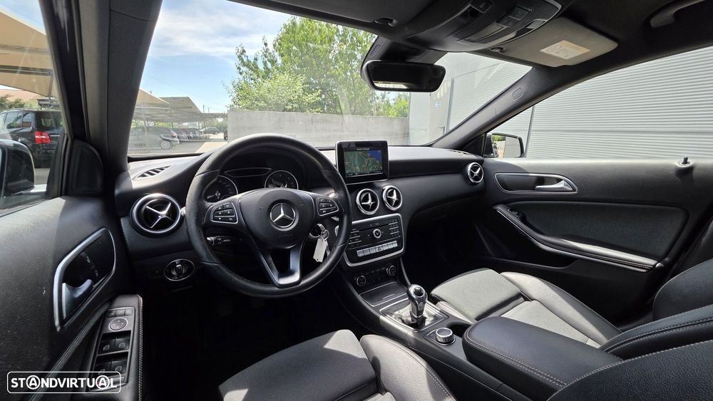 Mercedes-Benz A 180 d - 12
