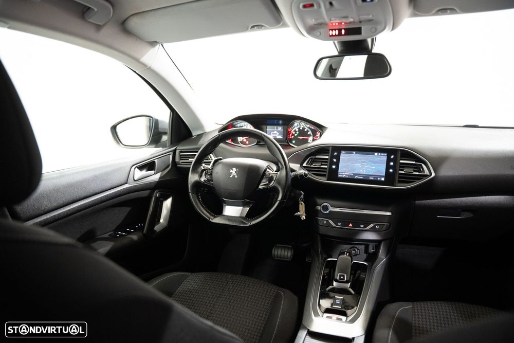 Peugeot 308 1.2 PureTech Allure EAT8 - 7