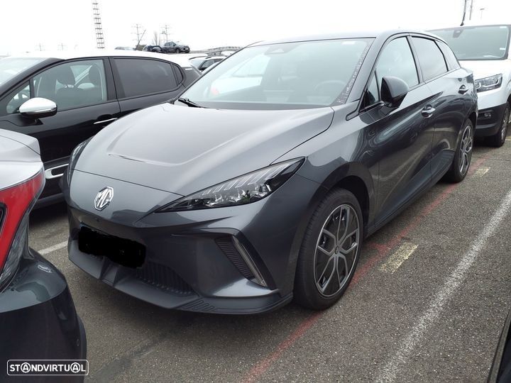 MG MG4 64 kWh Luxury - 2
