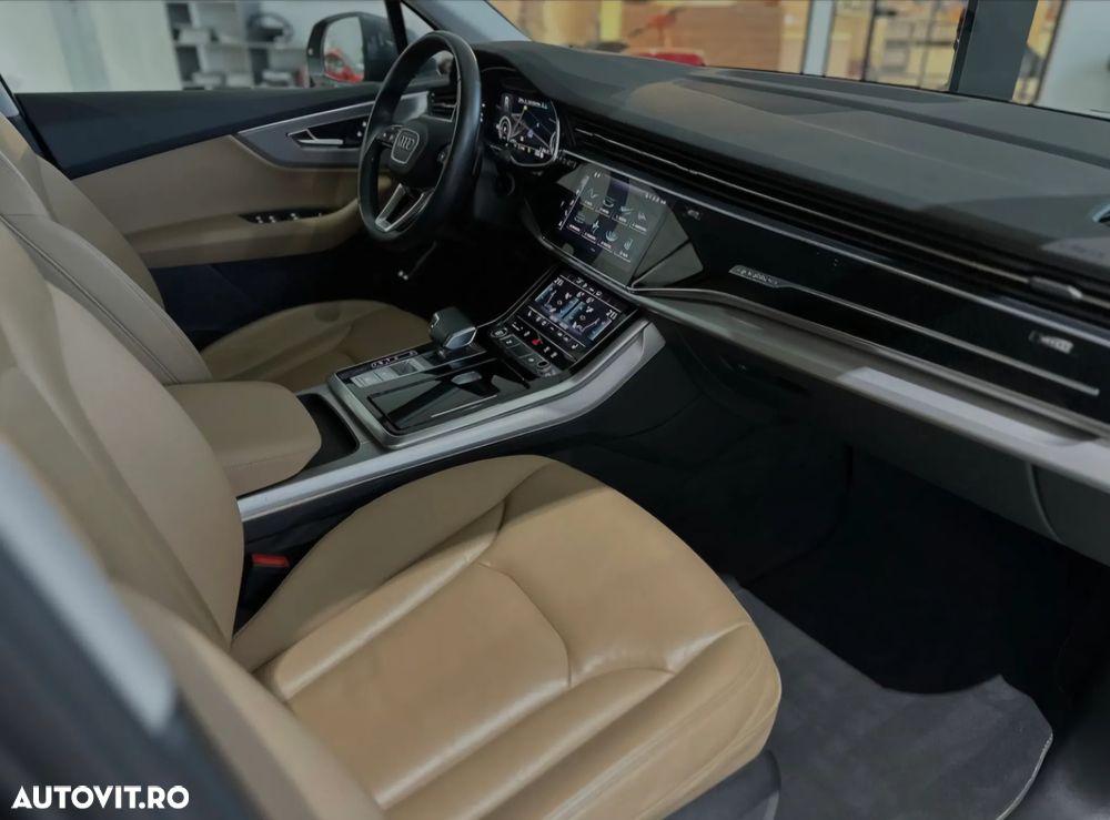 Audi Q7 - 11