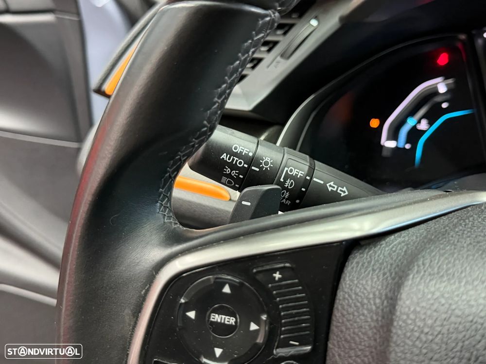 Honda Civic 1.0 i-VTEC Executive CVT - 26