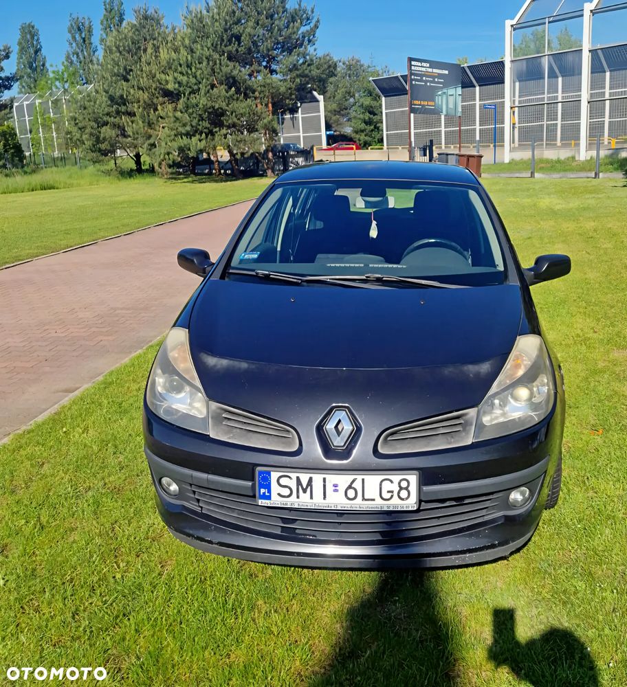 Renault Clio - 1