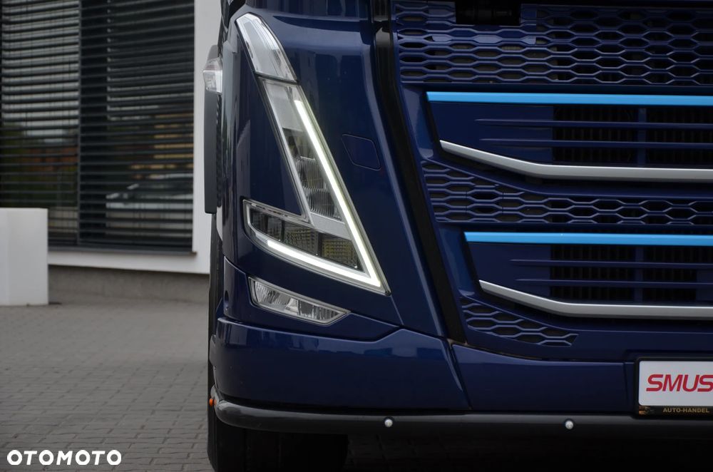 Volvo FH 5 XL NEW / 2021r. / I-SAVE / KLIMA P. / FULL LED / ACC / ALCOA / NAVI / KAMERA / DE / 5718 - 8