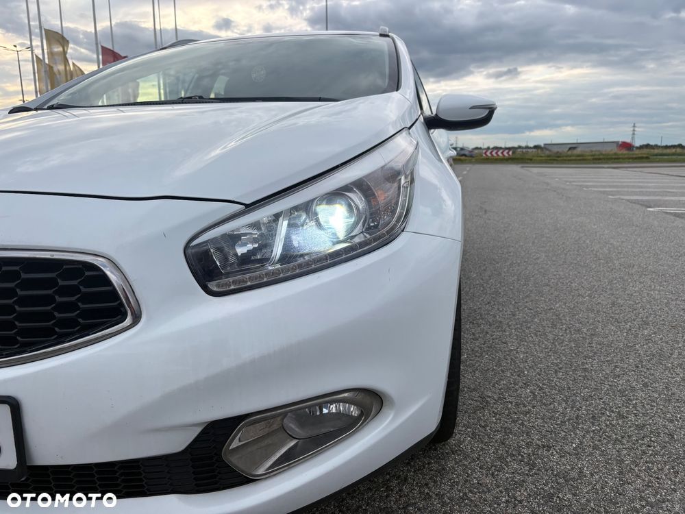 Kia Ceed 1.6 GDI Vision - 14