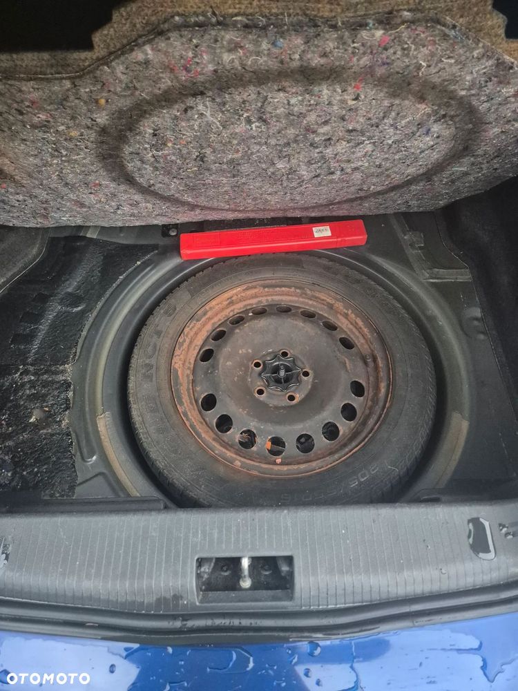 Opel Astra 1.9 CDTI DPF - 11