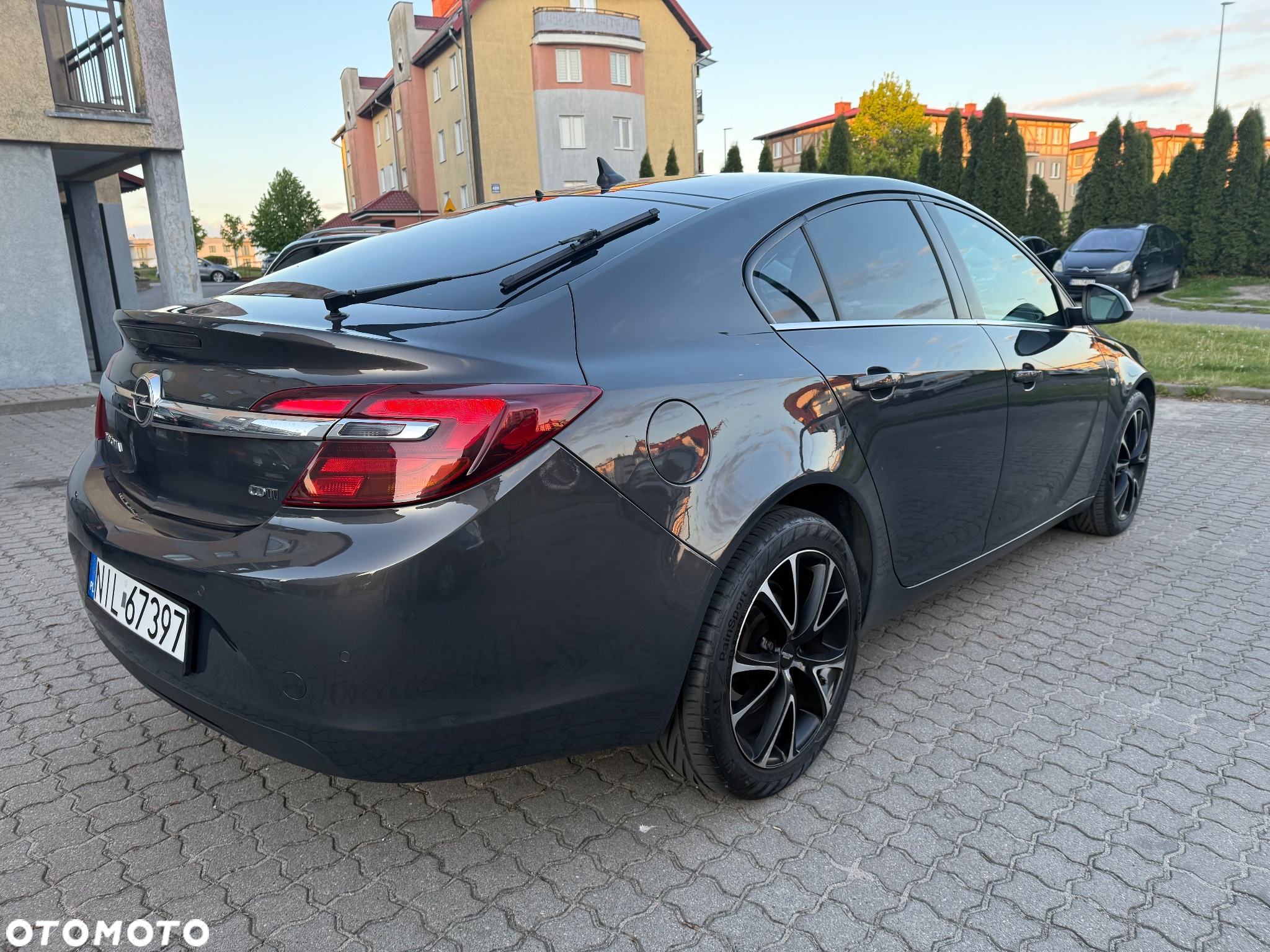 Opel Insignia 2.0 CDTI Edition - 11