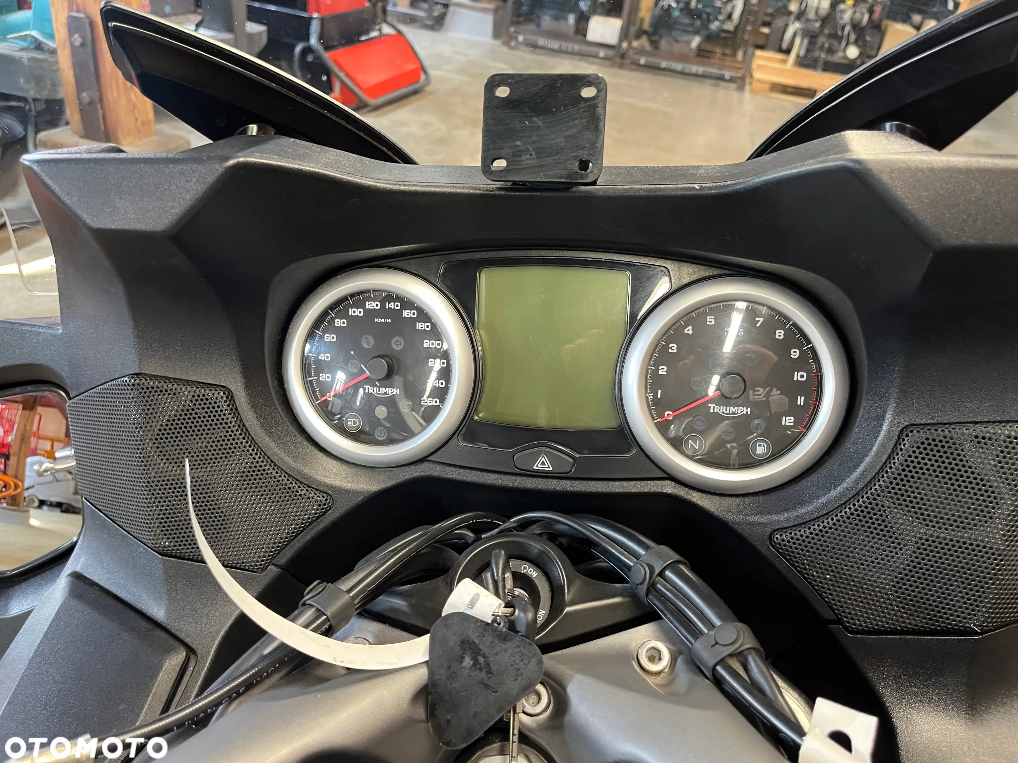 Triumph Trophy - 20