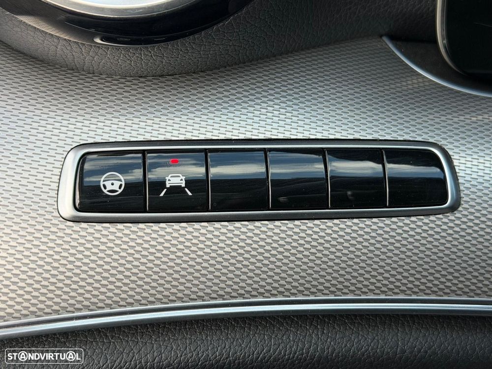 Mercedes-Benz E 300 de Avantgarde - 22