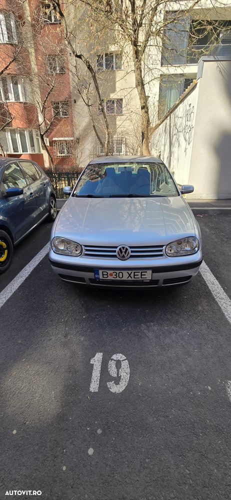 Volkswagen Golf 1.4 Comfortline - 1