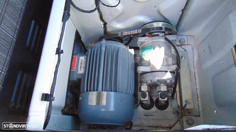 Mercedes-Benz SPRINTER 316 CDI LONGA C/FRIO - 21