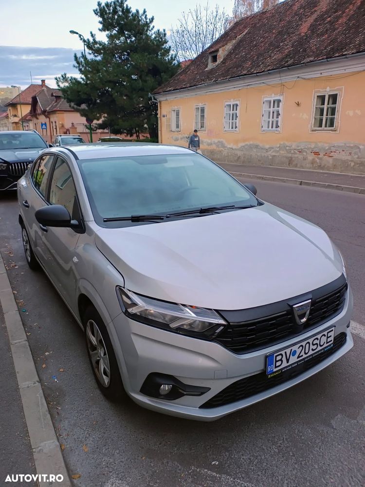 Dacia Logan TCe 90 Essential - 4