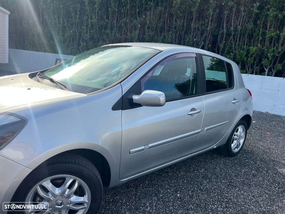Renault Clio 1.2 16V Dynamique - 17
