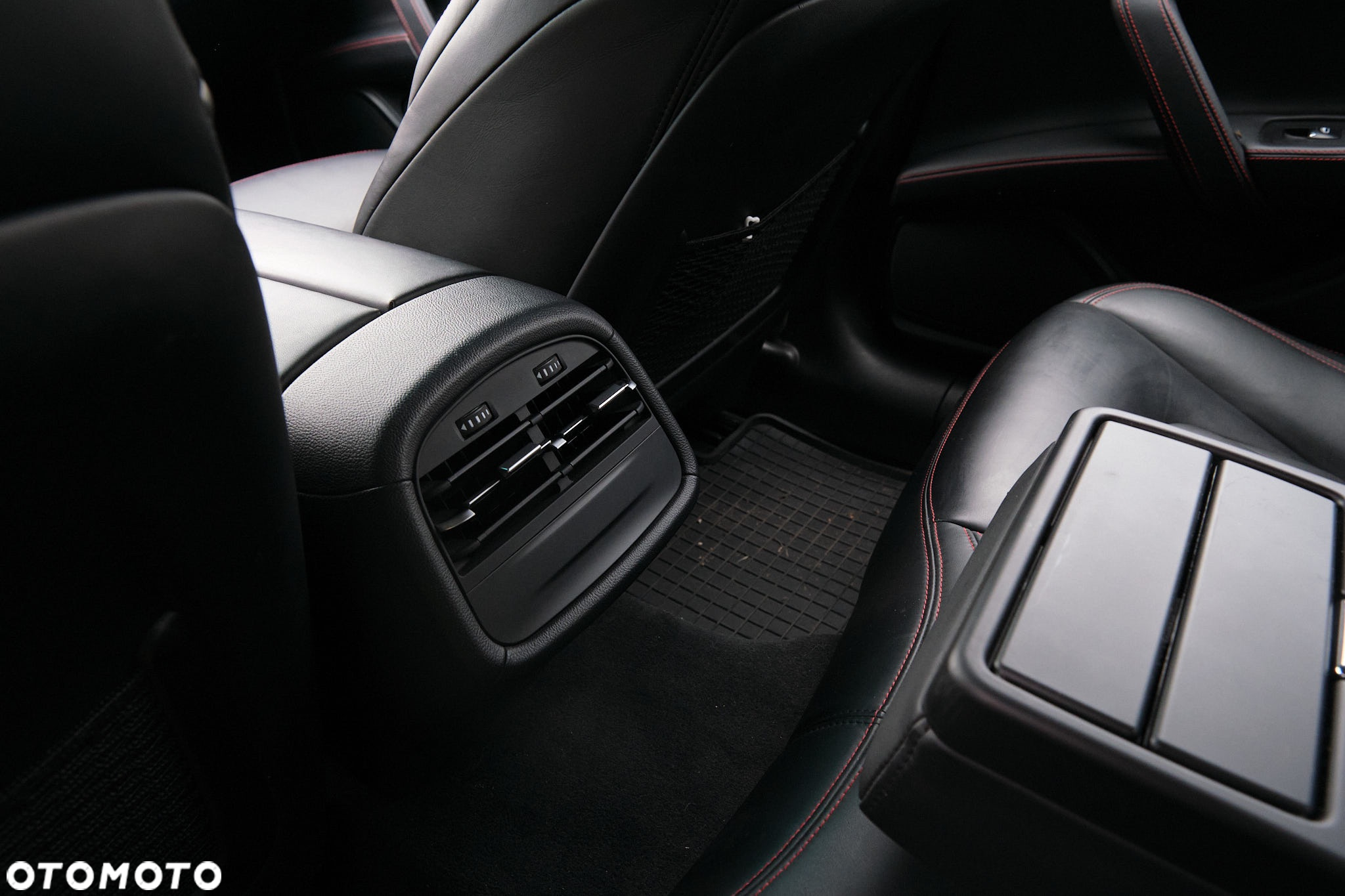 Maserati Ghibli Standard - 6