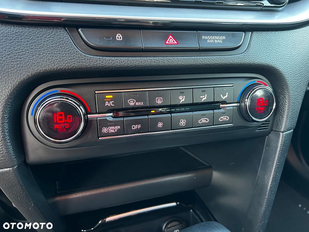 Kia XCeed 1.6 GDI PHEV L Business Line DCT - 17