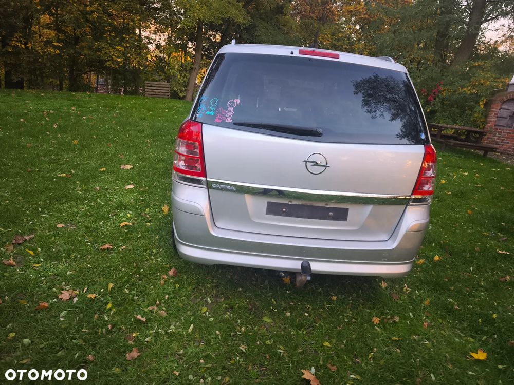 Opel Zafira - 17