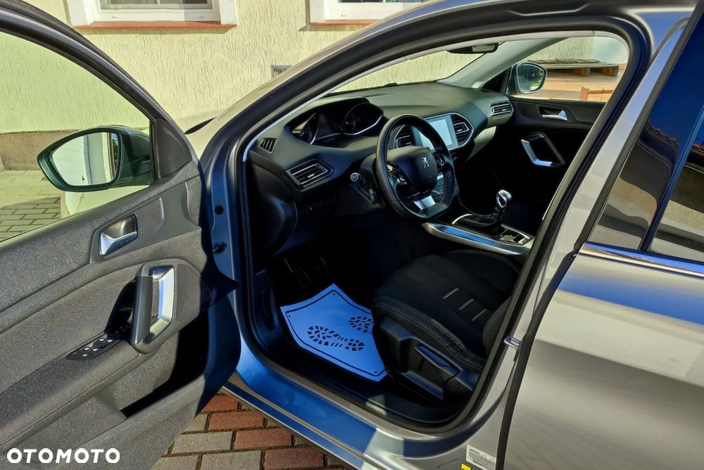 Peugeot 308 155 THP Allure - 19