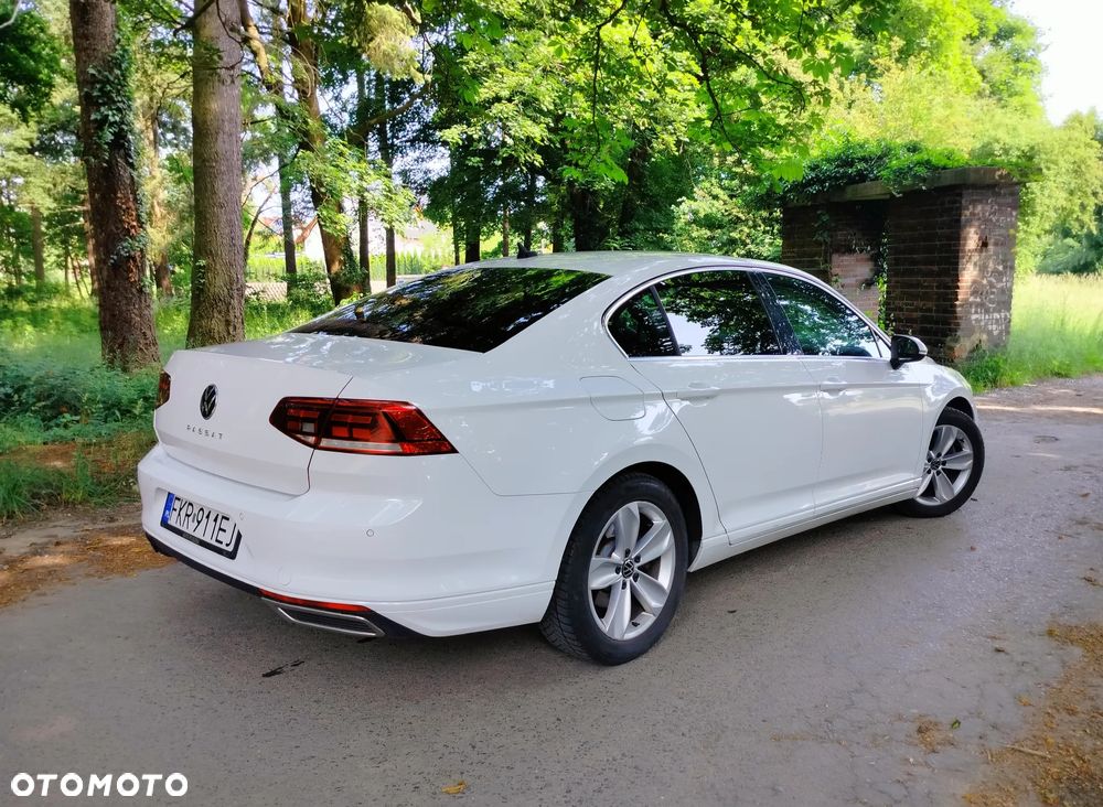 Volkswagen Passat 2.0 TSI Elegance DSG - 9