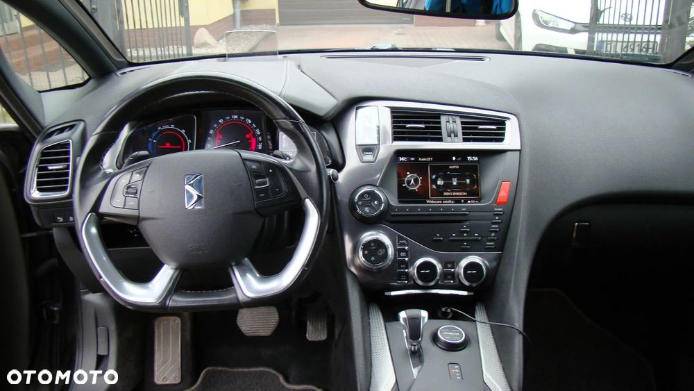 Citroën DS5 HDi 165 Chic - 11