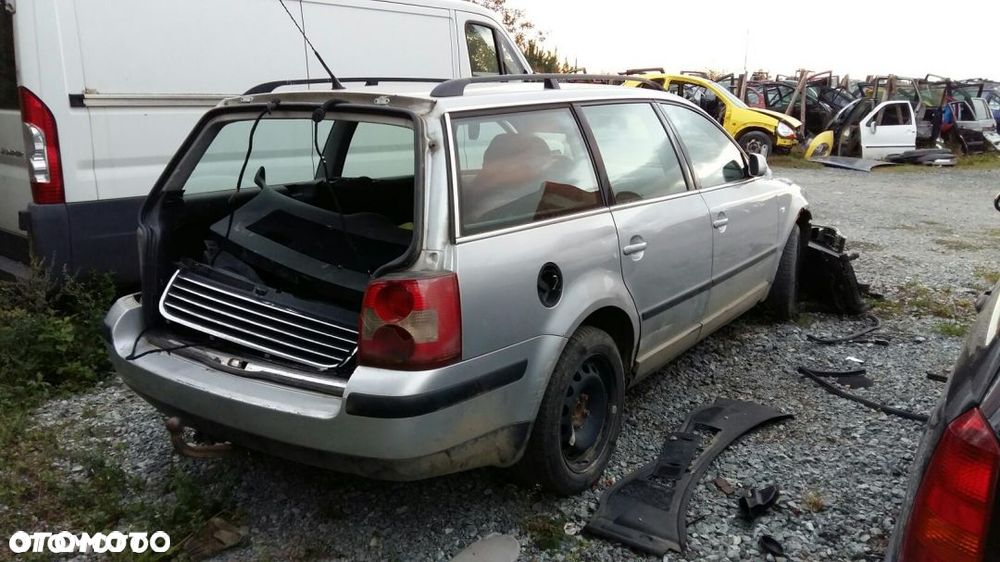 Części VW Passat B5 fl 2.0 V5 benzyna 02r. Kombi srebrny