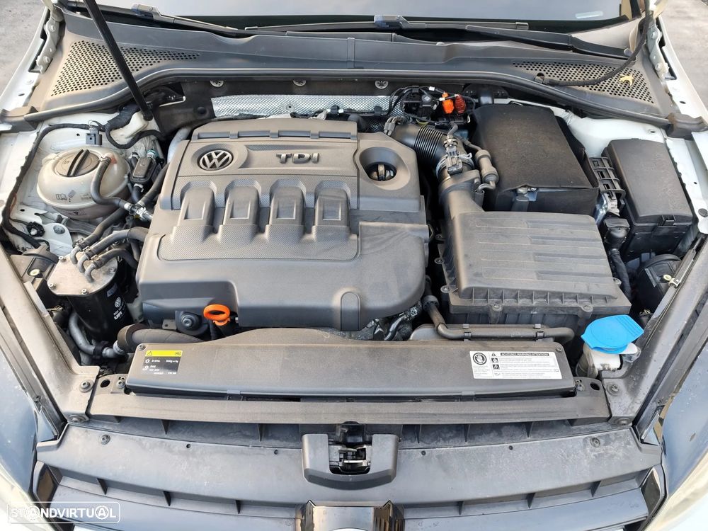 VW Golf 1.6 TDi DPF BlueMotion - 15