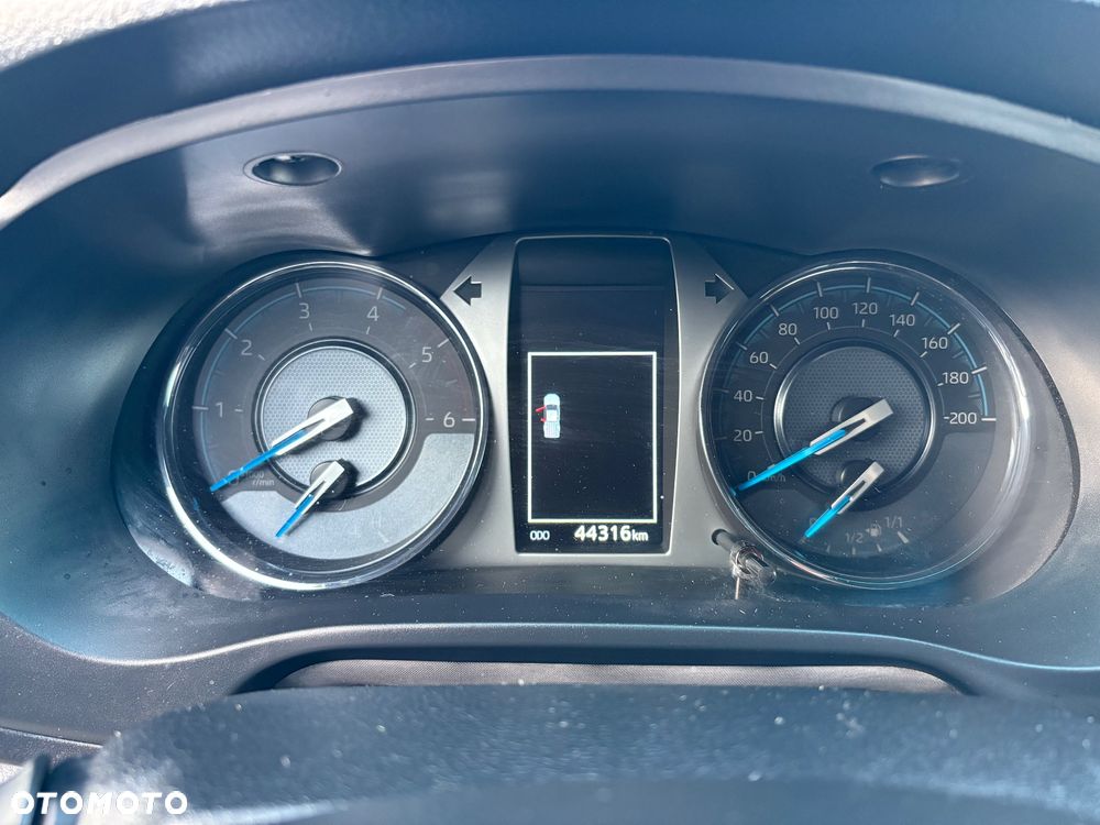 Toyota Hilux 4x4 Extra Cab Autm Invincible - 13