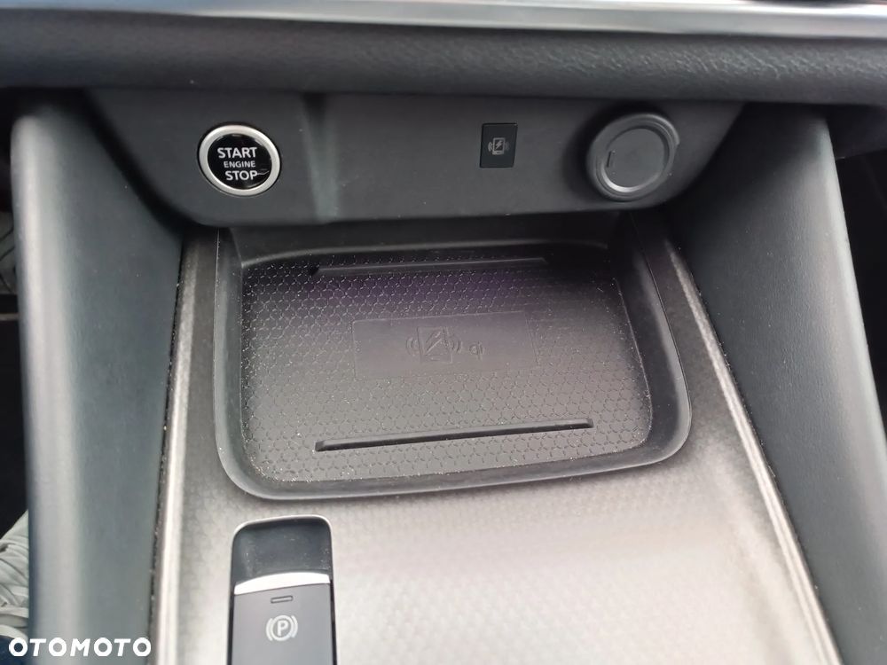 Nissan Qashqai 1.3 DIG-T MHEV N-Connecta Xtronic - 10