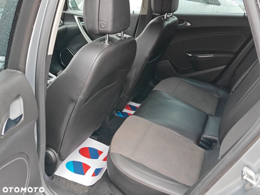 Opel Astra 1.7 CDTI Cosmo - 8