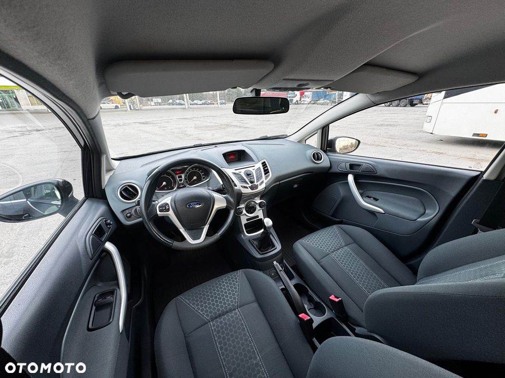 Ford Fiesta 1.25 Silver X (Ambiente) - 6