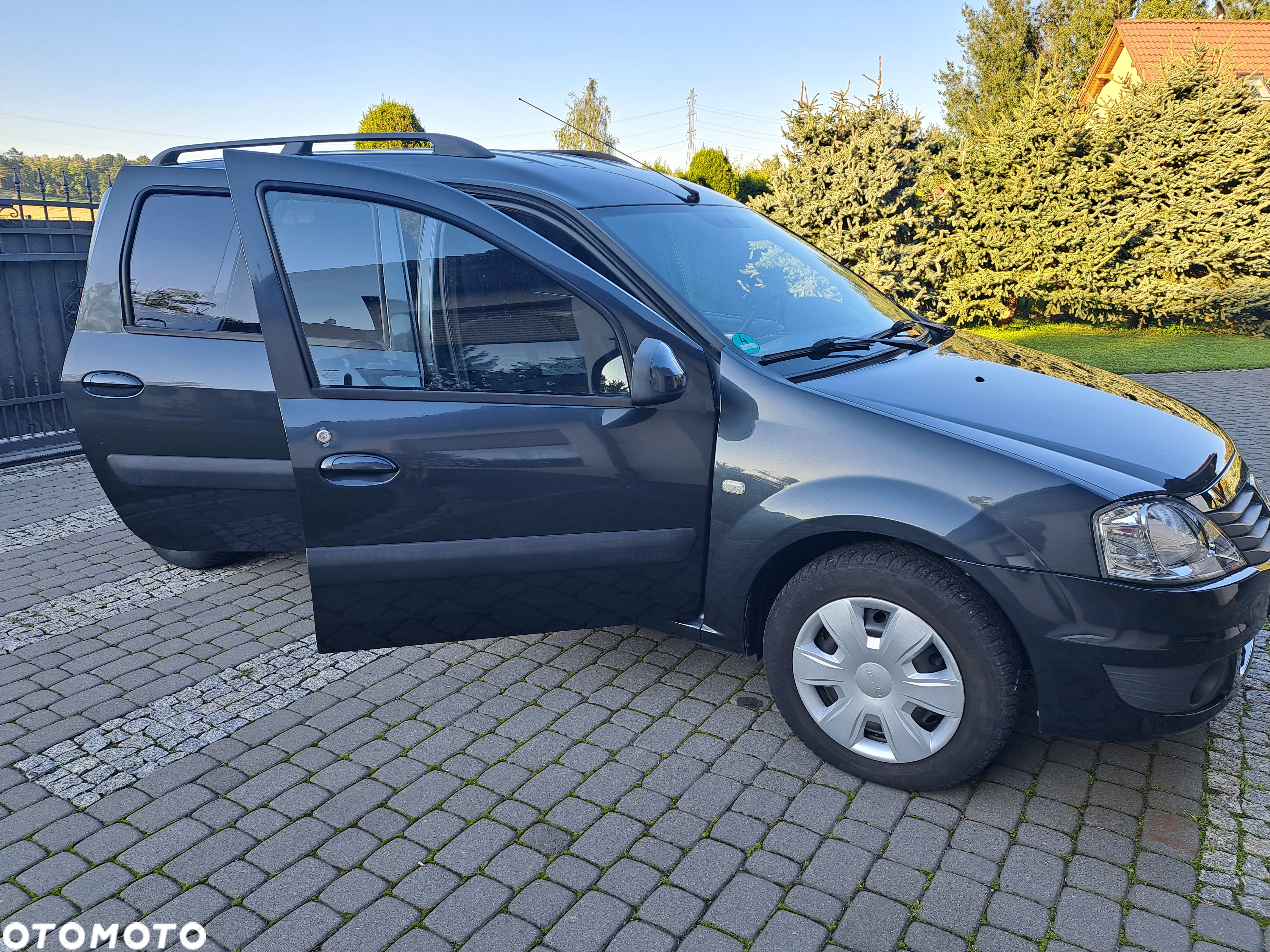 Dacia Logan MCV 1.6 16V Laureate - 19