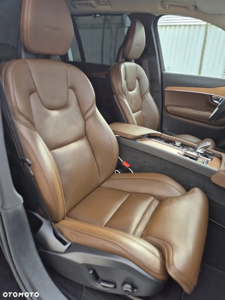 Volvo XC 90 B5 D AWD Inscription - 28