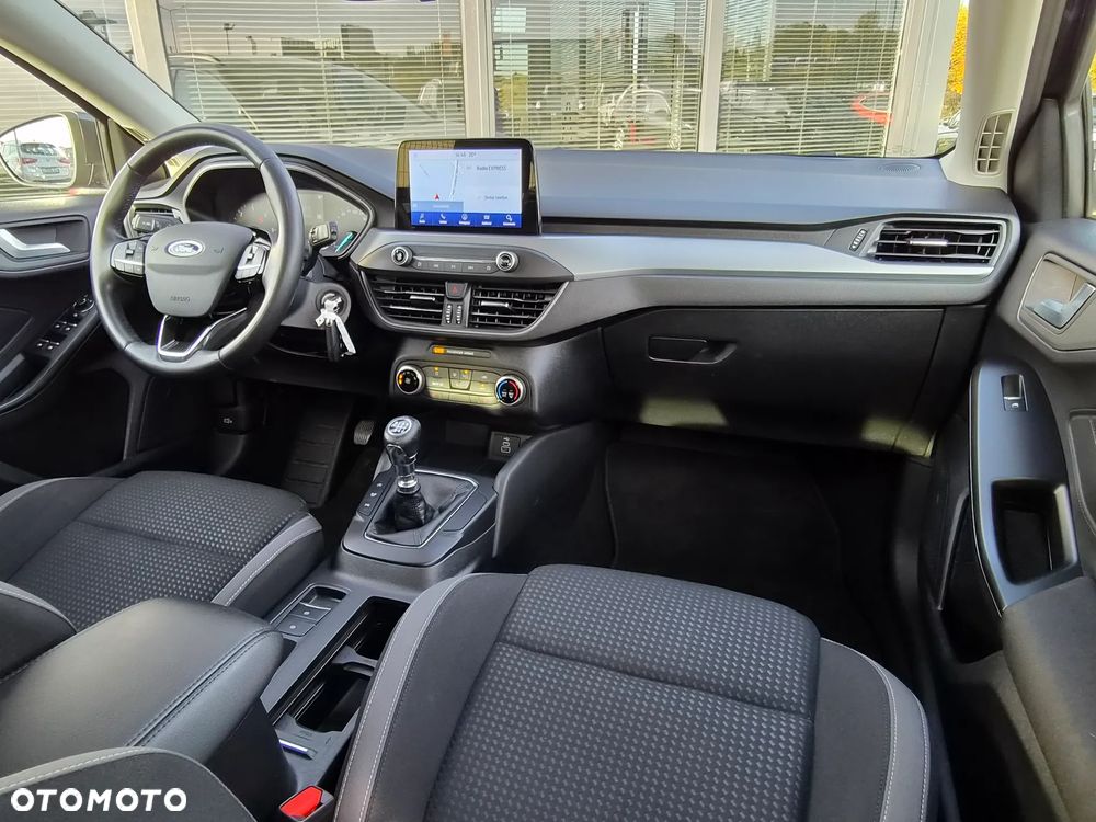 Ford Focus - 26