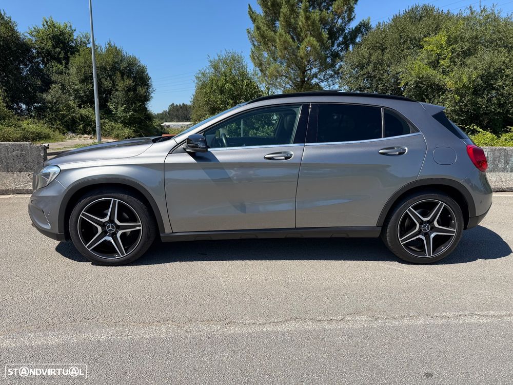 Mercedes-Benz GLA 180 d AMG Line - 2