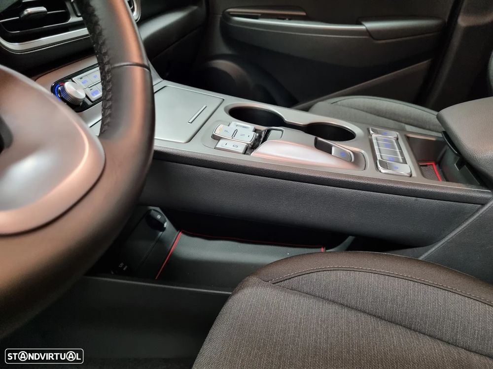 Hyundai Kauai Premium - 26