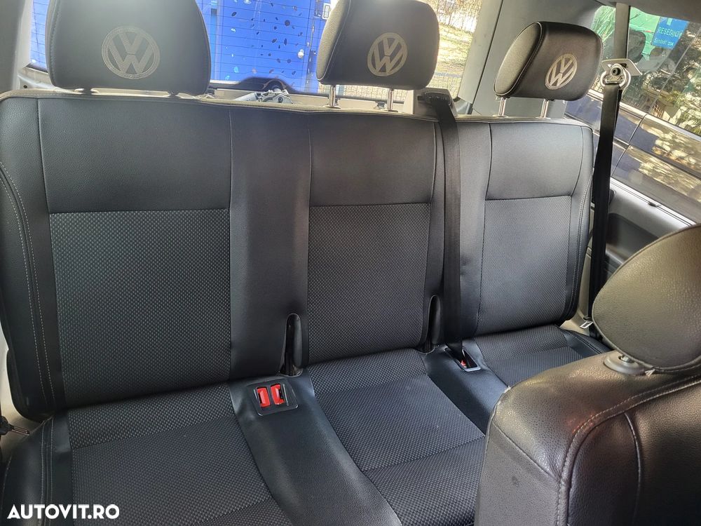 Volkswagen Caravelle - 10