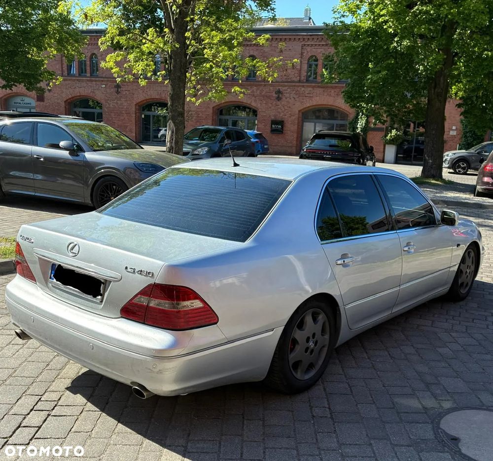 Lexus LS Voyage - 6