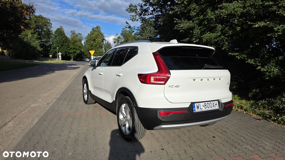 Volvo XC 40 D3 Geartronic Momentum Pro - 3