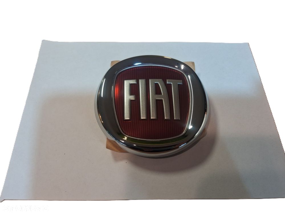 Emblemat przód FIAT GRANDE PUNTO  0051932710-001   OE - 1