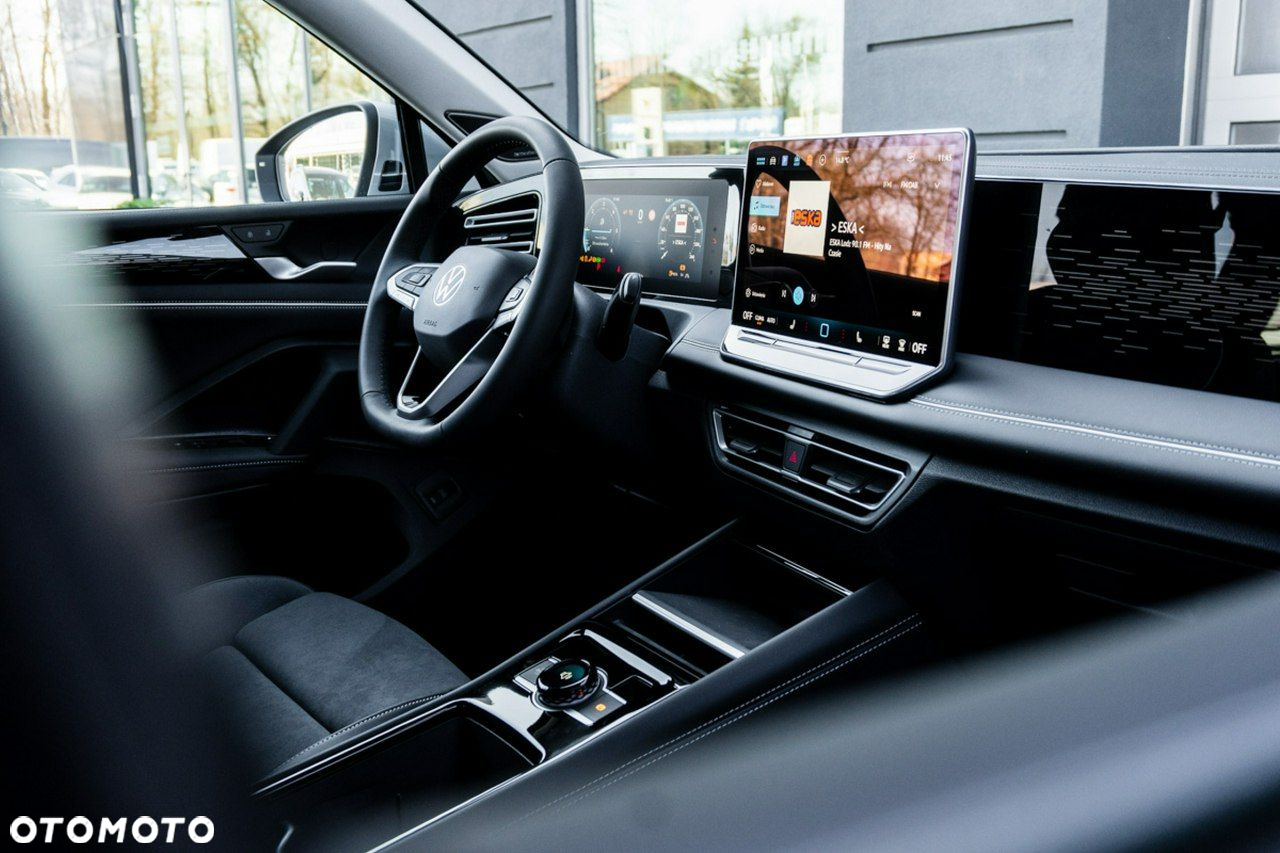 Volkswagen Tiguan - 13
