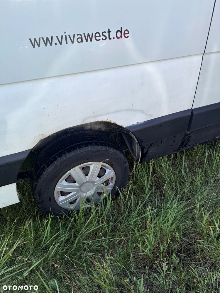 Nissan NV400 - 15