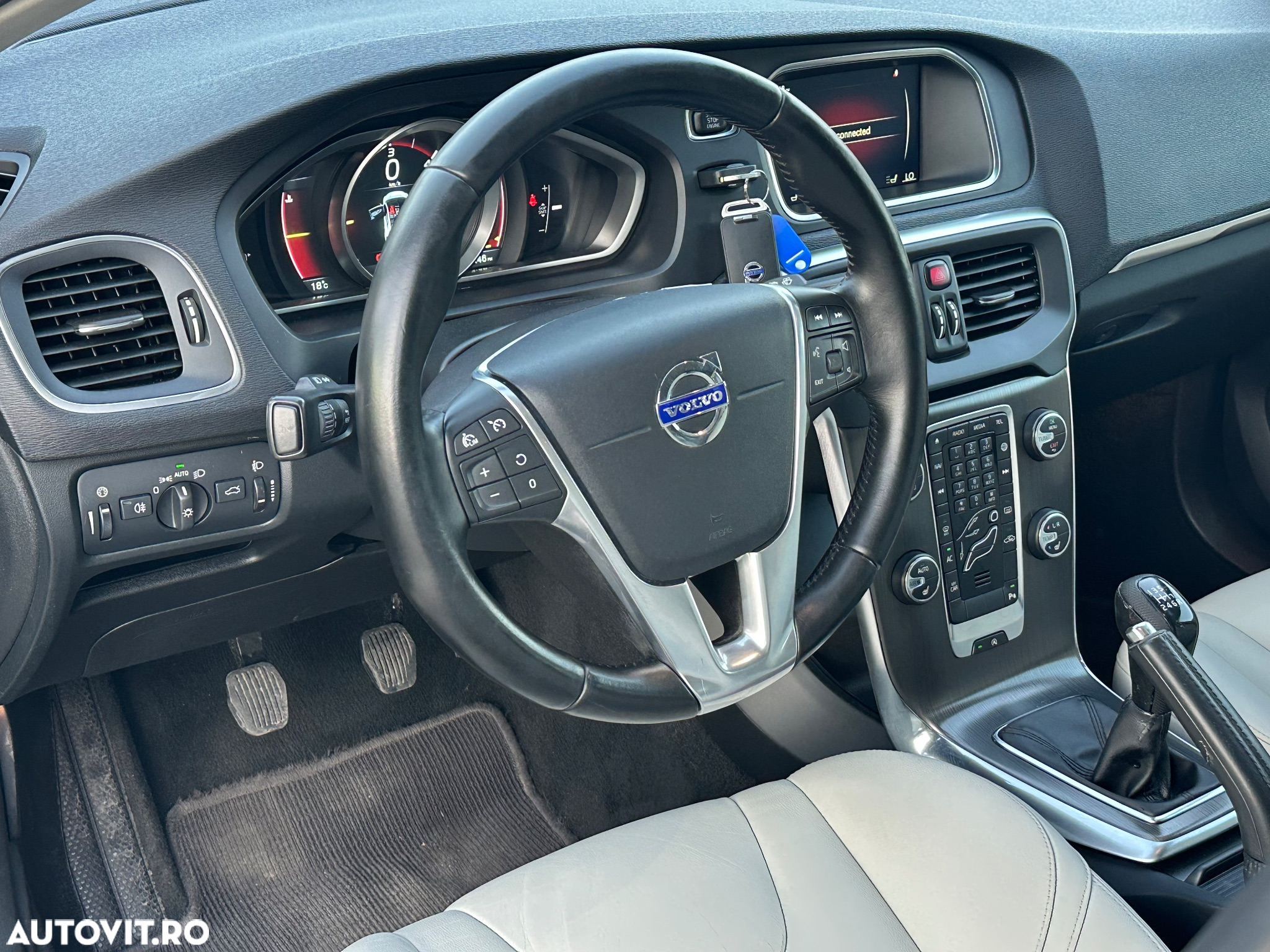 Volvo V40 D4 Summum - 17