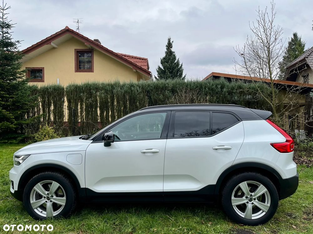 Volvo XC 40 T5 Plug-In Hybrid R-Design - 12