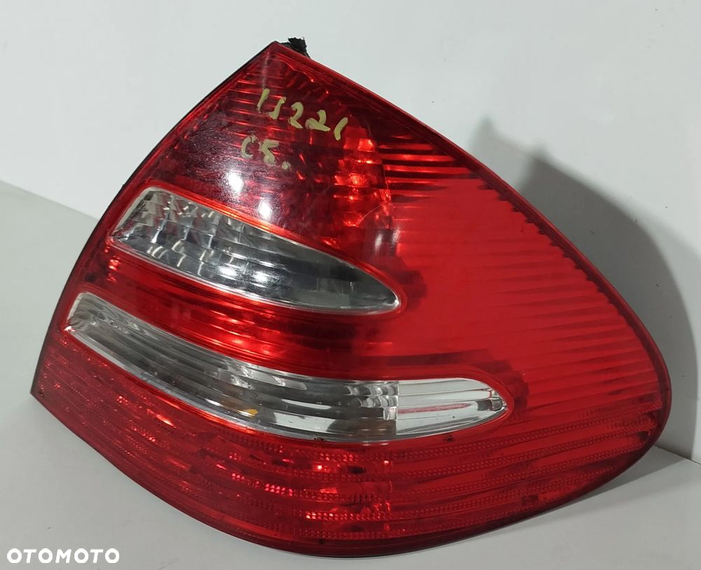 lampa prawa tylna tył MERCEDES E-KLASA W211 02-08 - 2
