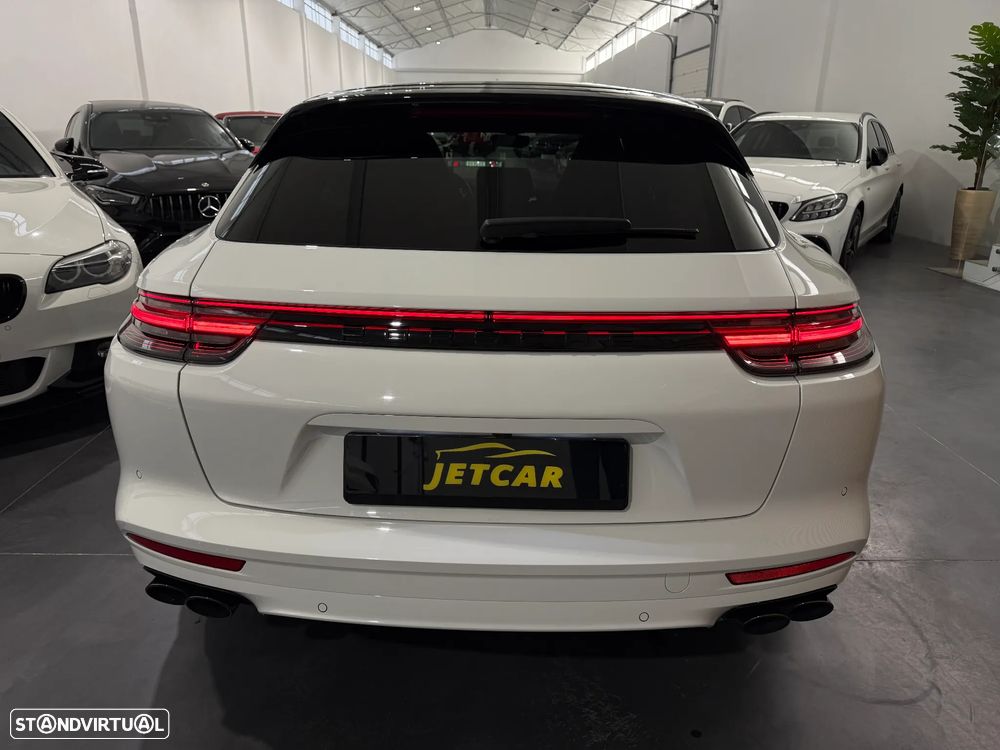 Porsche Panamera Sport Turismo 4 E-Hybrid Platinum Edition - 4