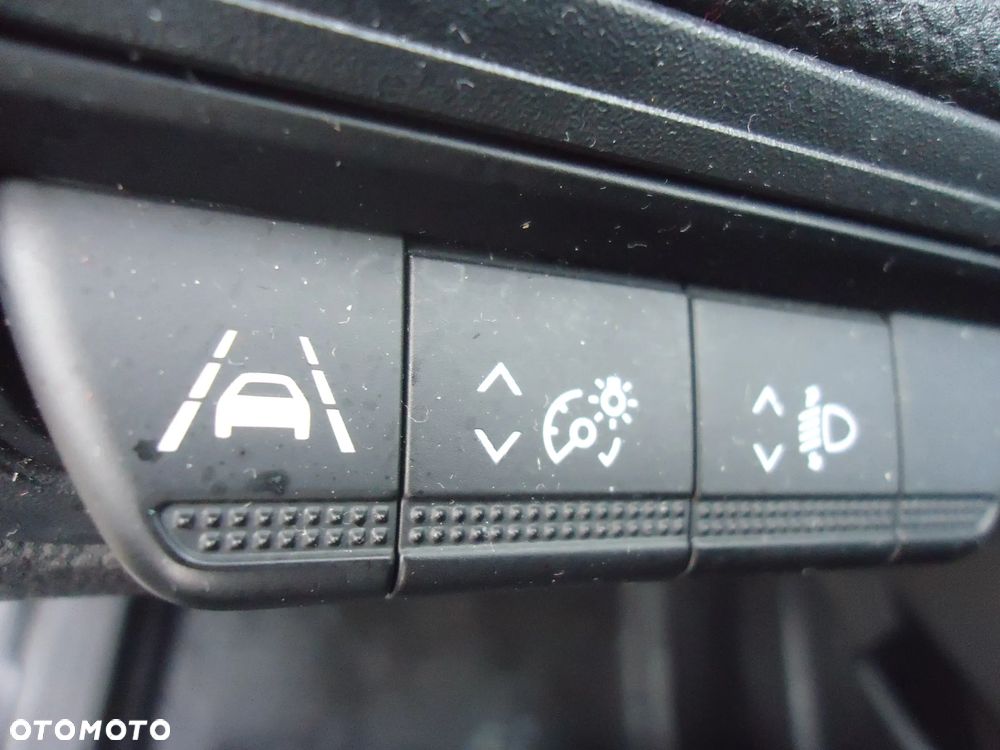 Renault Captur 1.0 TCe Equilibre - 15