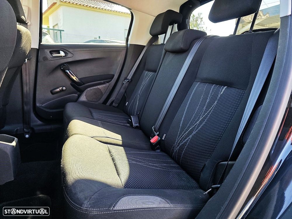 Peugeot 208 1.4 HDi Active - 11