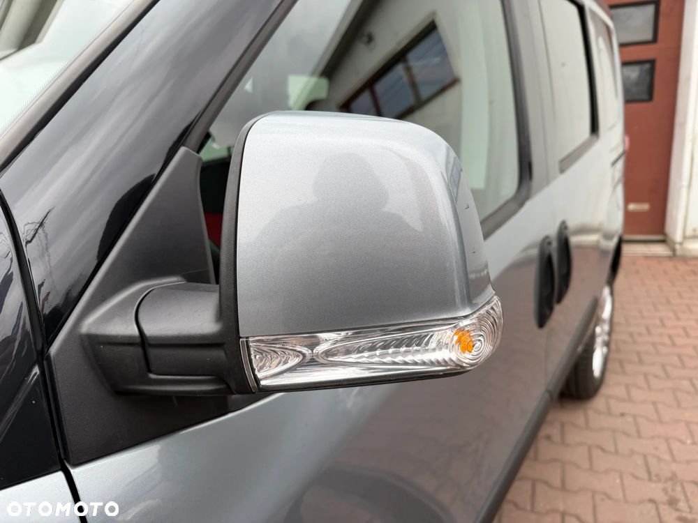 Fiat Doblo 2.0 16V Multijet Lounge - 26