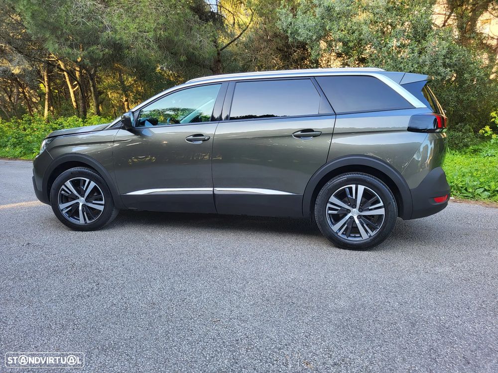 Peugeot 5008 - 5