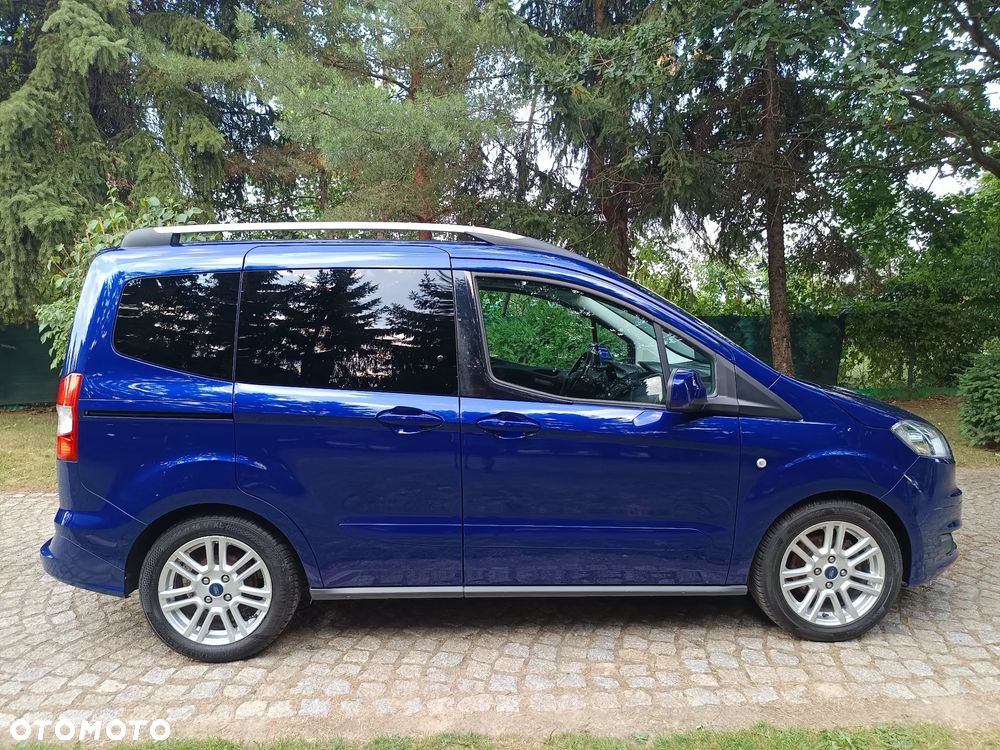 Ford Tourneo Courier 1.0 EcoBoost S&S Titanium - 21