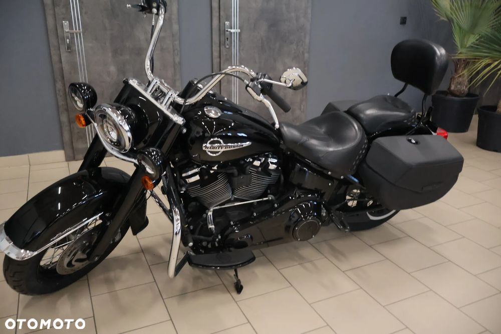 Harley-Davidson Softail Heritage Classic - 18